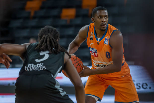 大的球员并 大的球员并