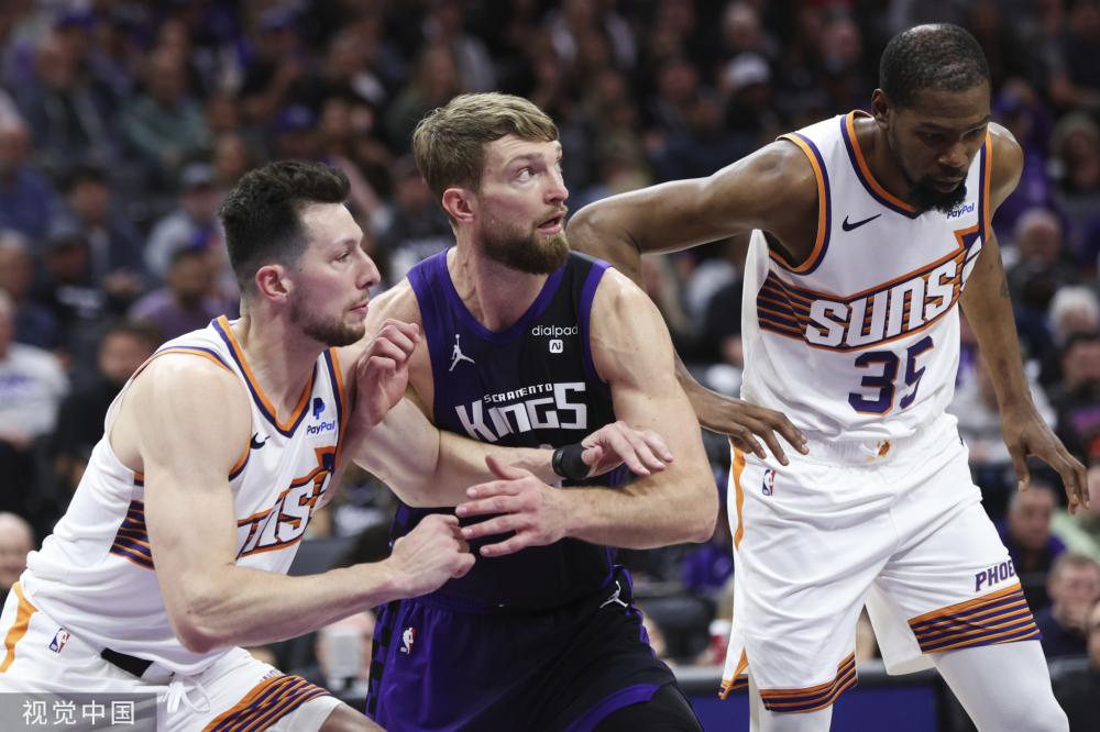 他在比赛期 他在比赛期